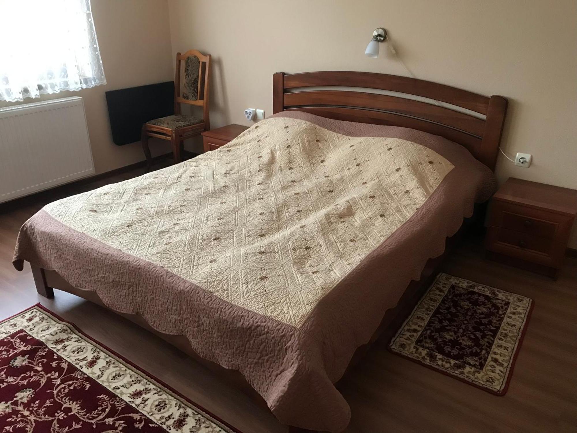 Квітковий Двір Galambos Kültér fotó